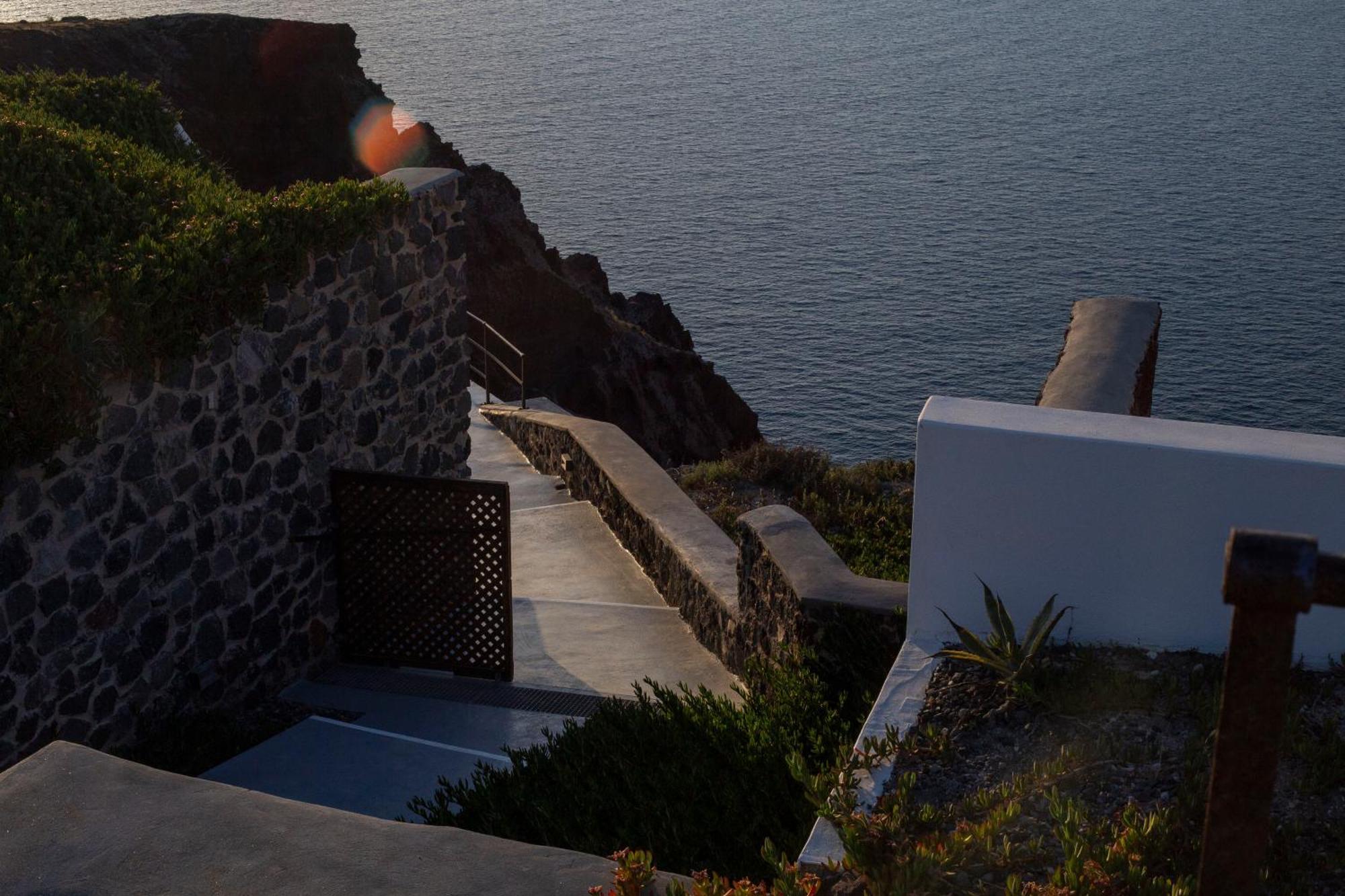Coco-Mat Hotel Santorini Akrotírion エクステリア 写真